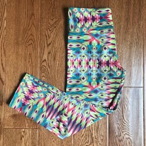 Onzie Colorful Tribal Print Crop Legging XS